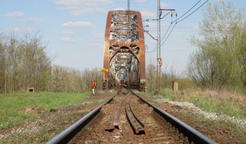 Remont mostu kolejowego w Górze Kalwarii